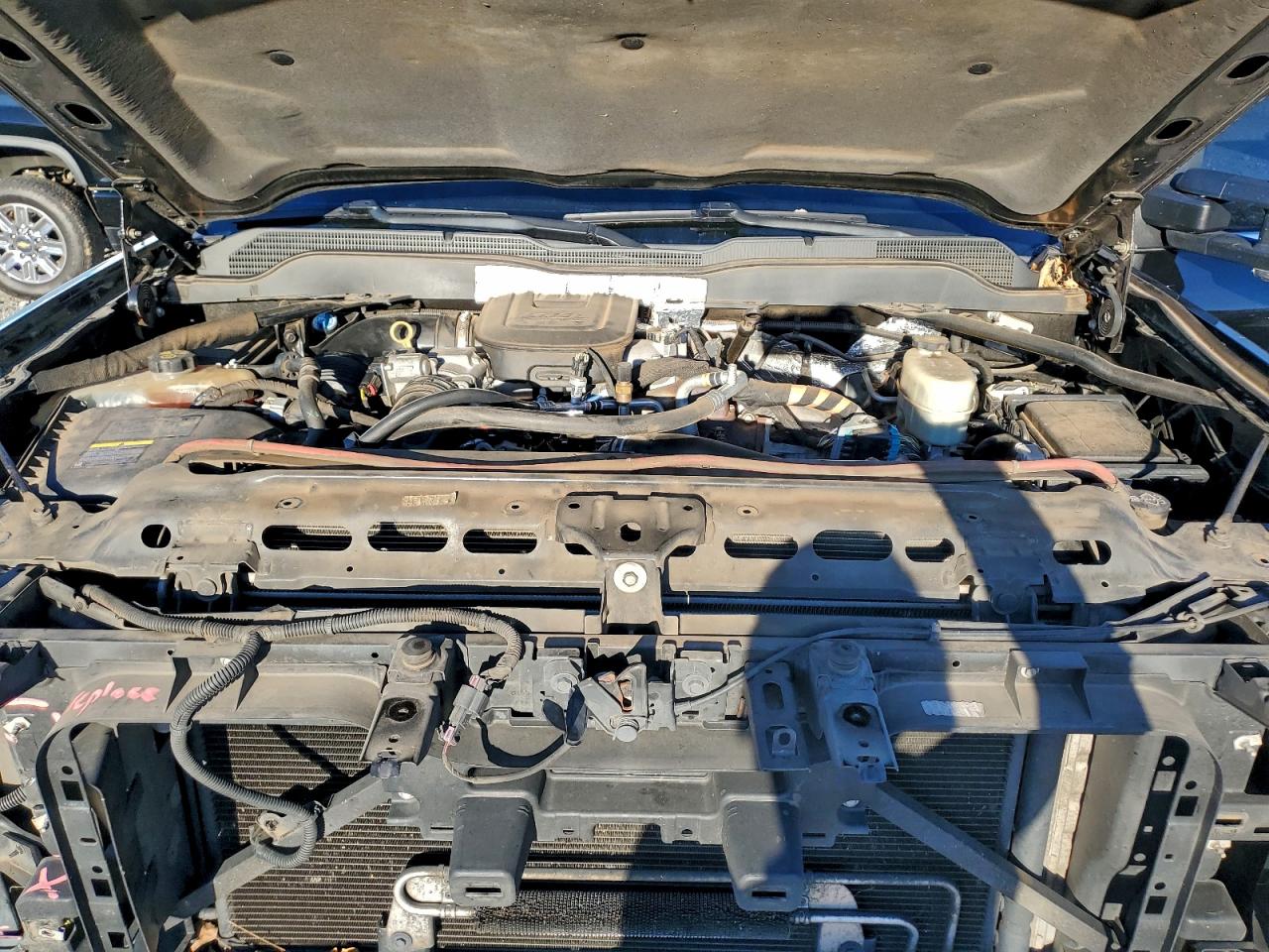 Chevrolet Silverado K2500 High Country Image 2