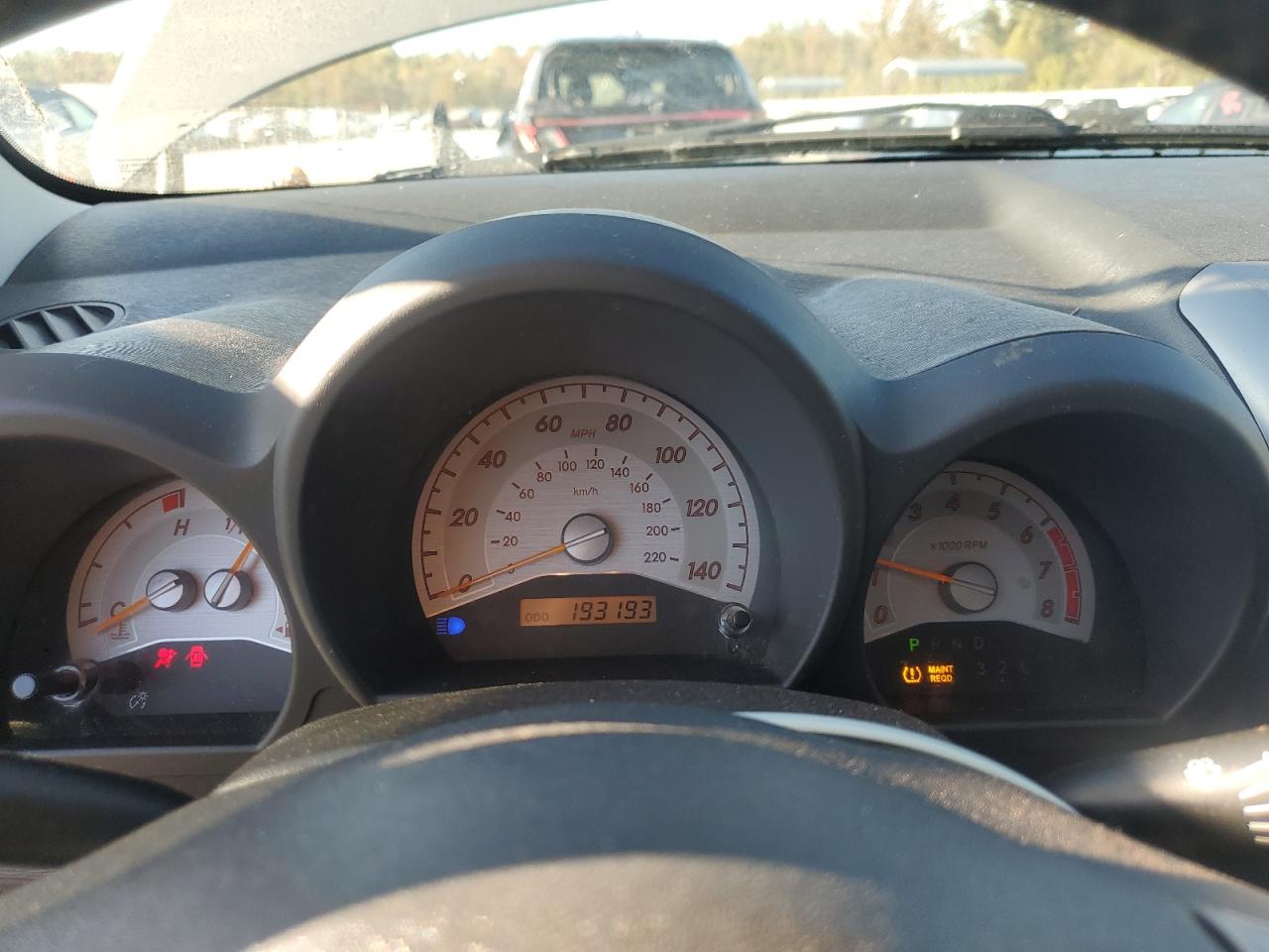 Toyota Scion Image 10