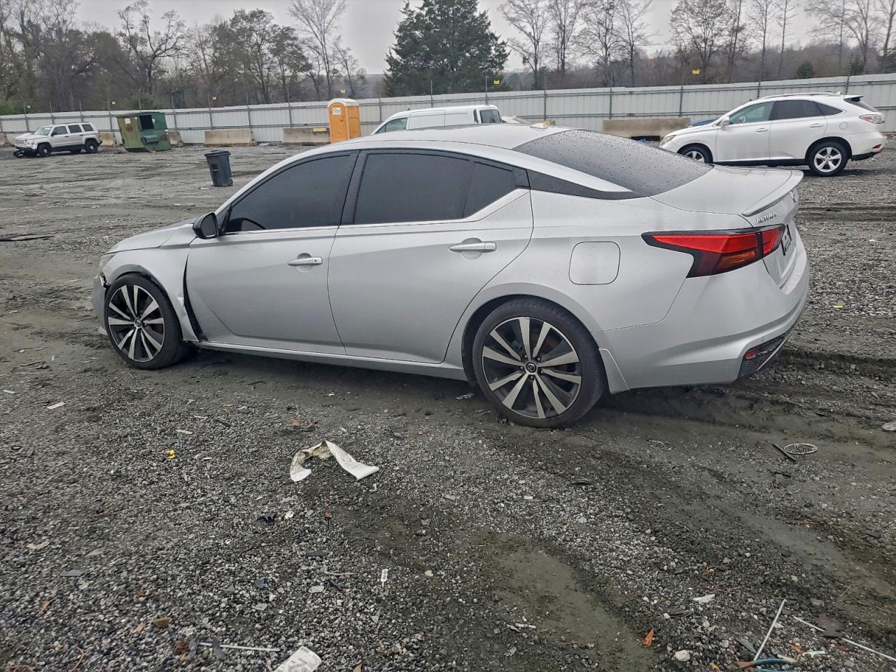 Nissan Altima Sr Image 4