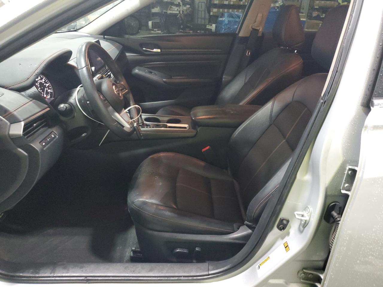 Nissan Altima Sr Image 8