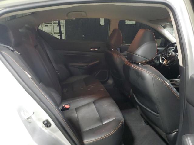 Nissan Altima Sr Image 9