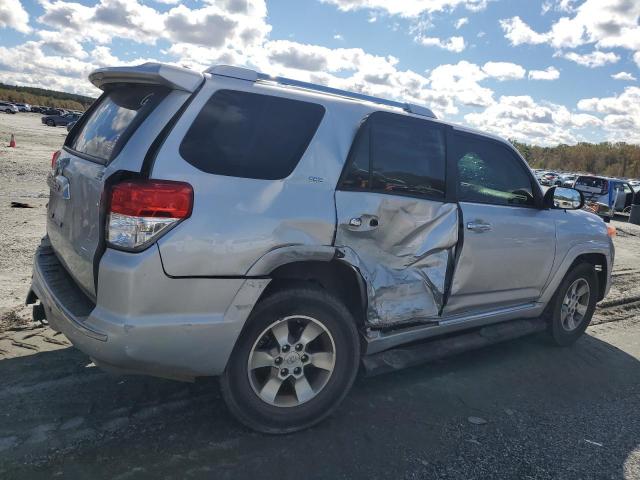 Toyota 4Runner Sr5 Image 3