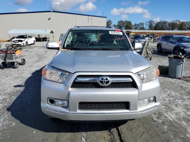 Toyota 4Runner Sr5 Image 2