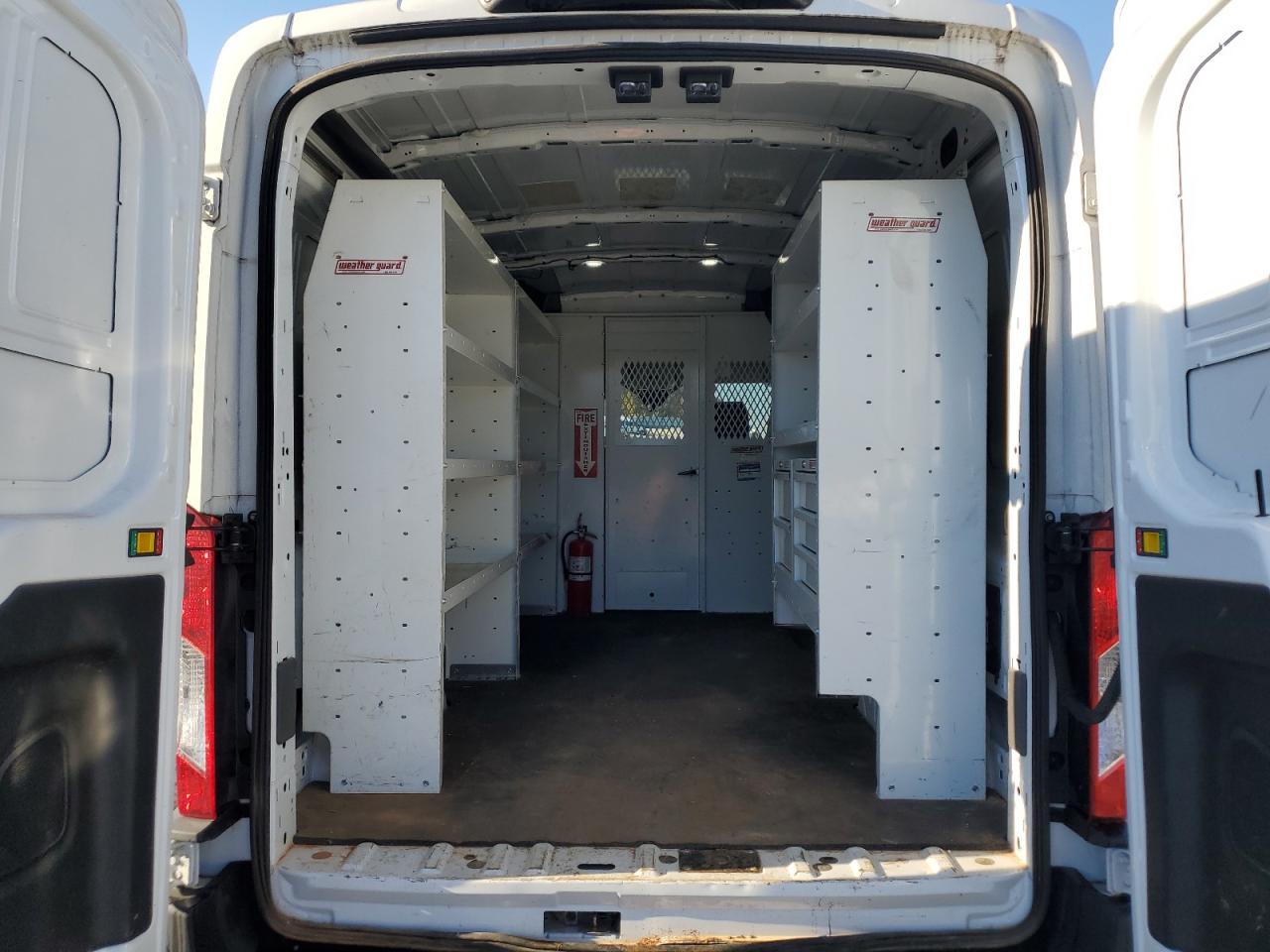 Ford Transit T-250 Image 13