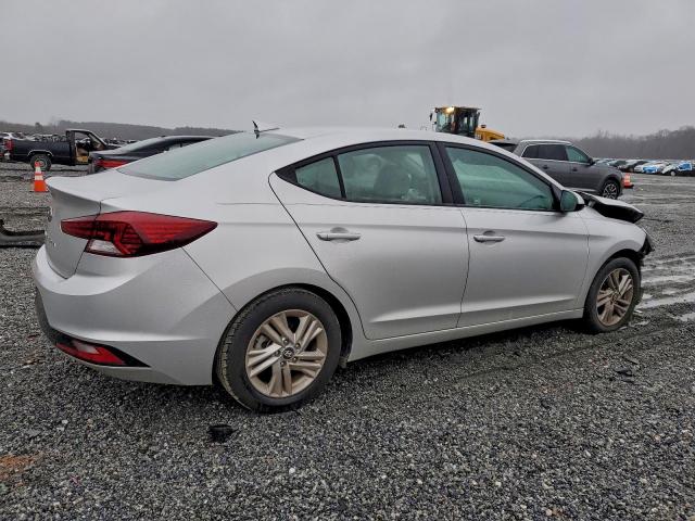 Hyundai ELANTRA Sel Image 3