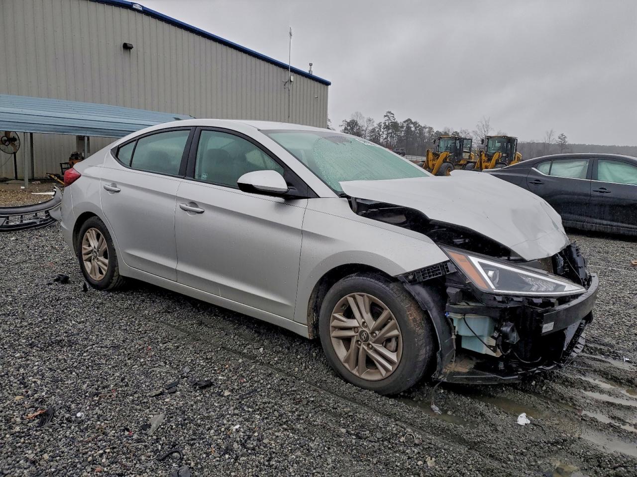 Hyundai ELANTRA Sel Image 5