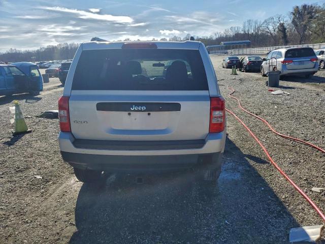 Jeep Patriot Sport Image 9