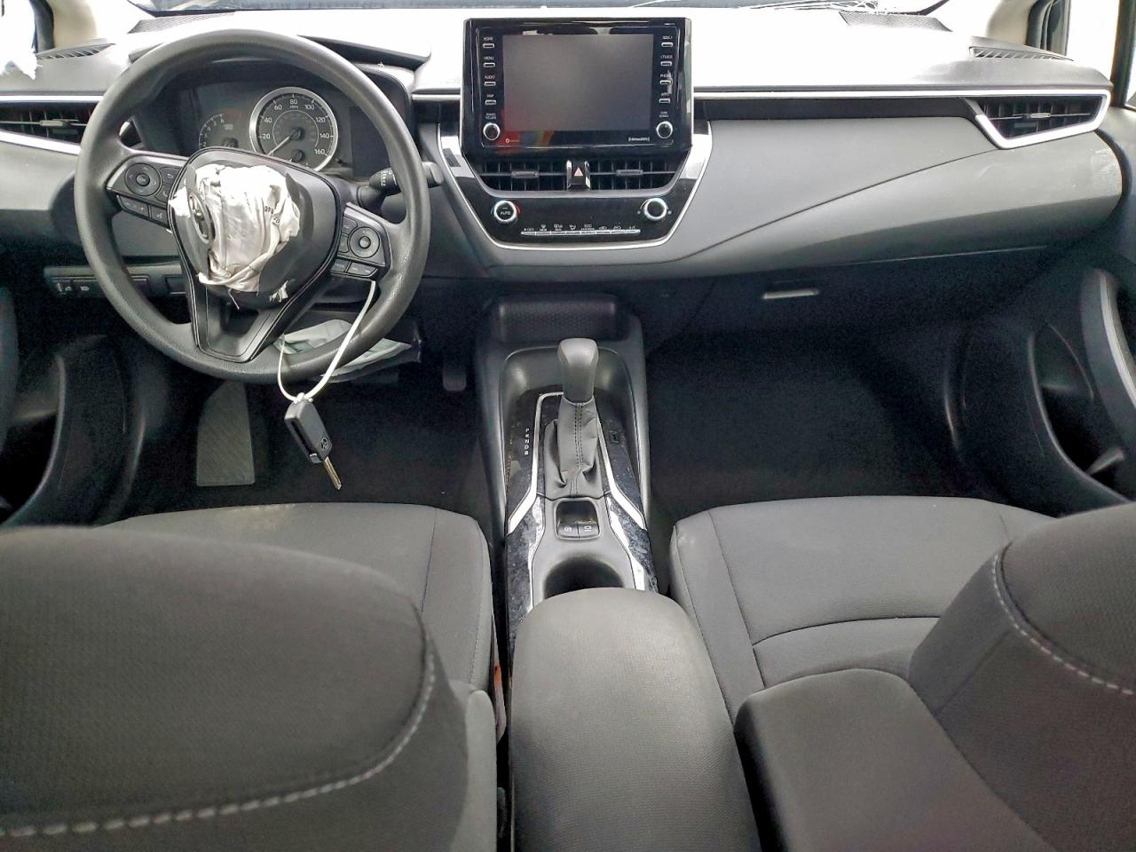 Toyota Corolla Le Image 5