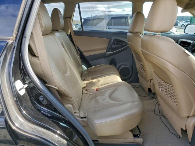 Toyota RAV4 Limited Image 2