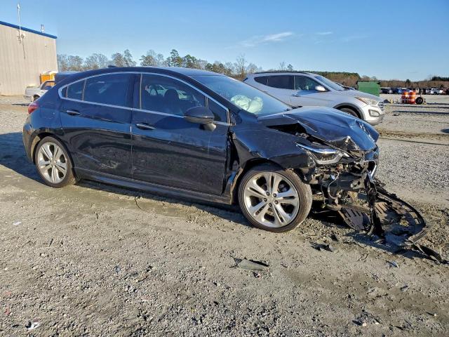 Chevrolet Cruze Premier Image 2