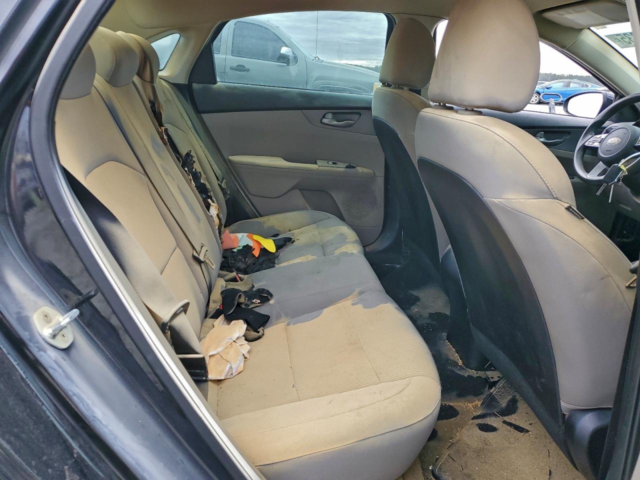 Kia Forte Fe Image 3