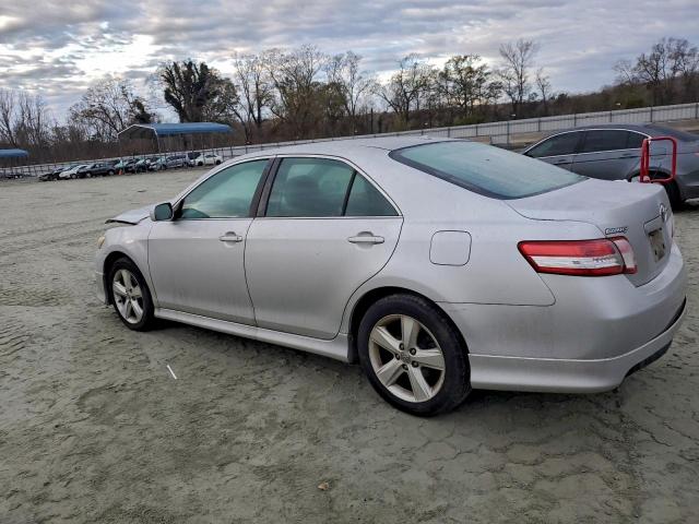 Toyota Camry Base Image 3