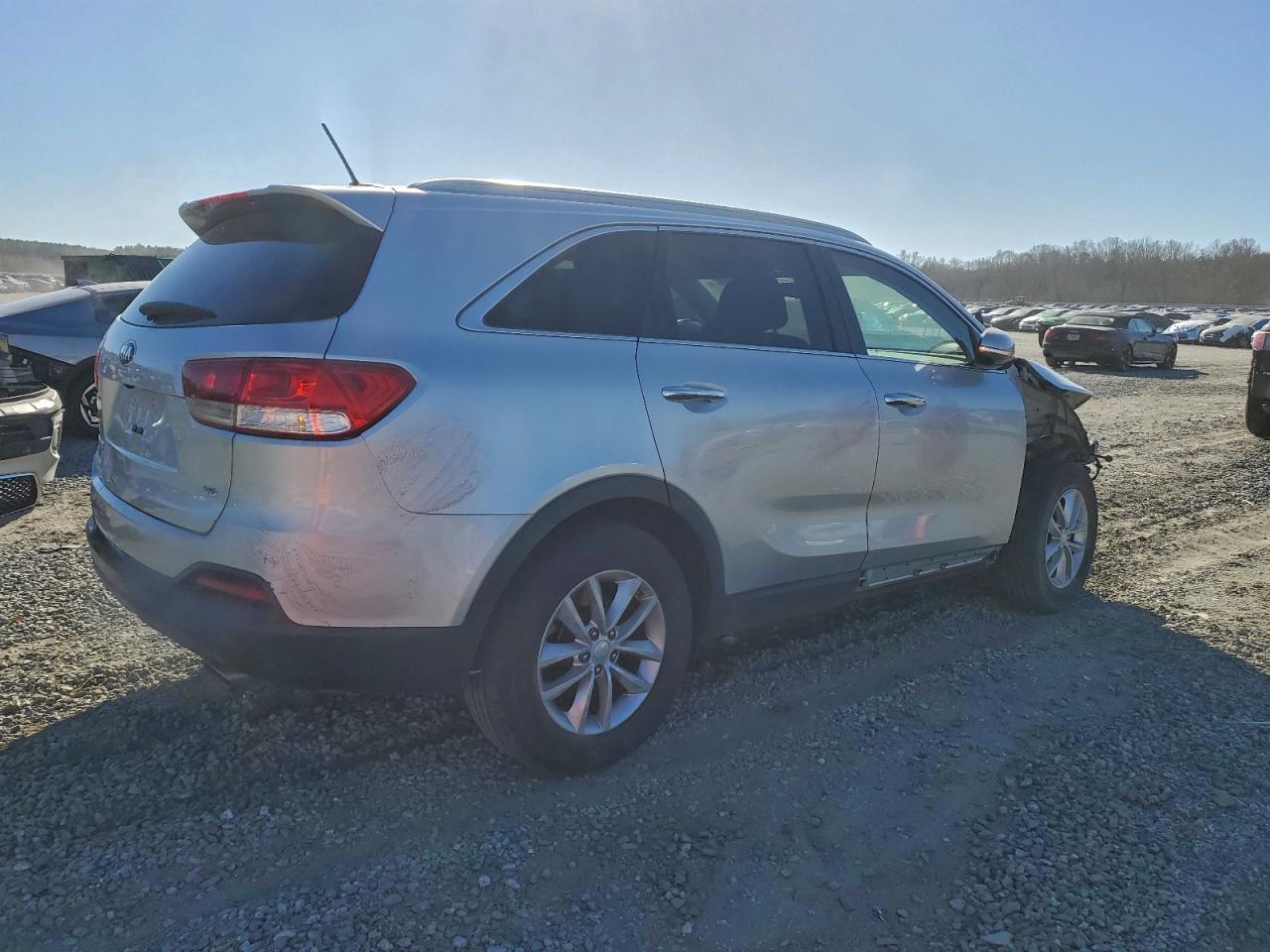 Kia Sorento Lx Image 3