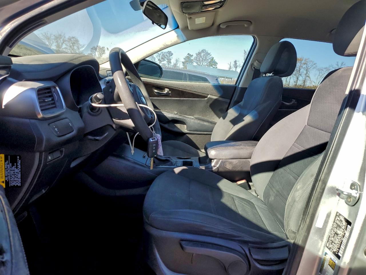 Kia Sorento Lx Image 8