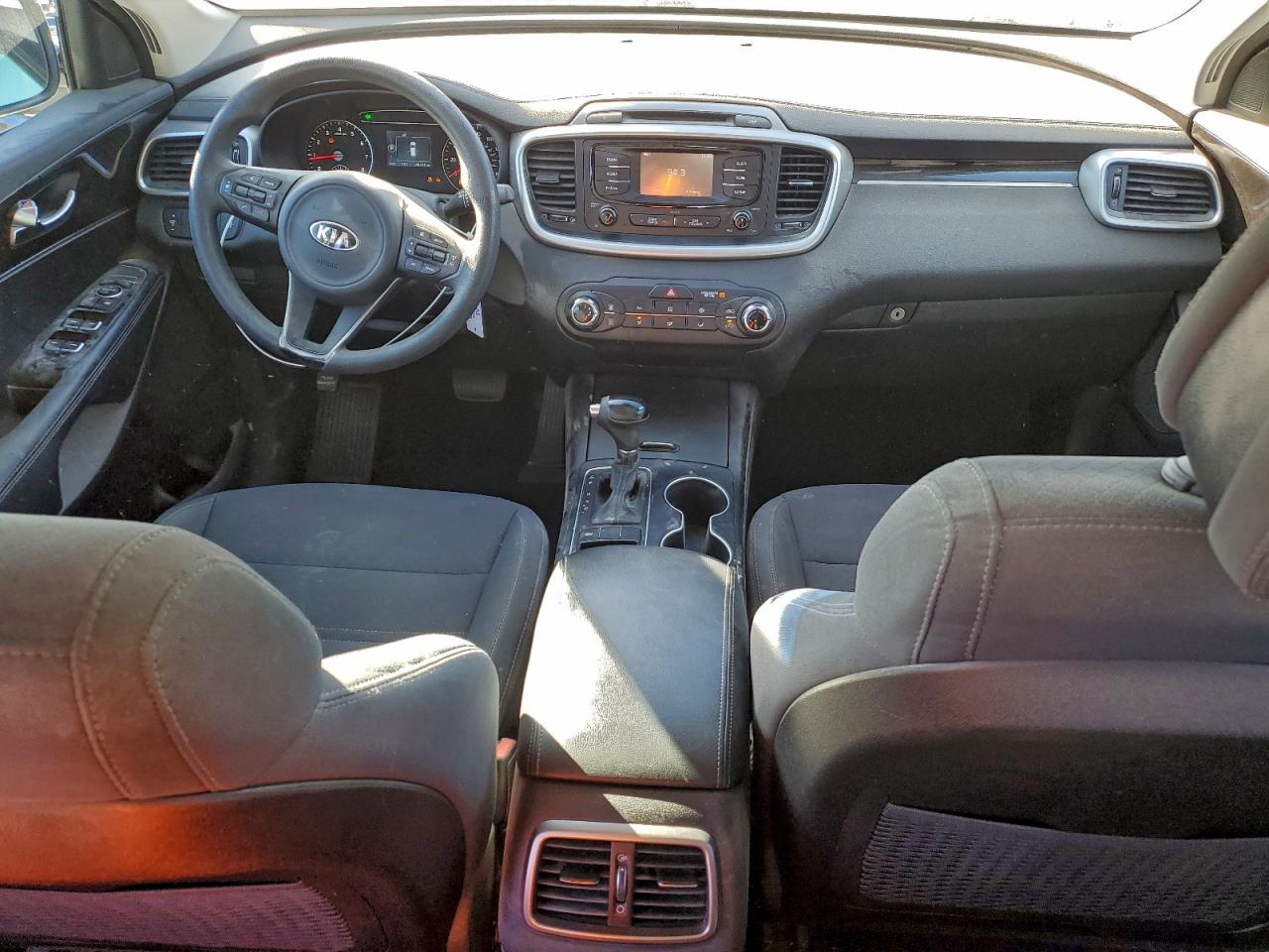 Kia Sorento Lx Image 12