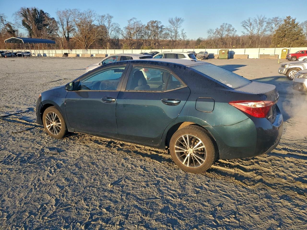 Toyota Corolla L Image 11