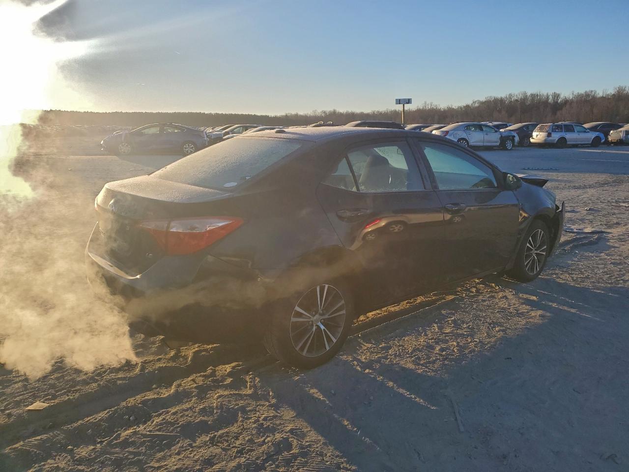 Toyota Corolla L Image 12