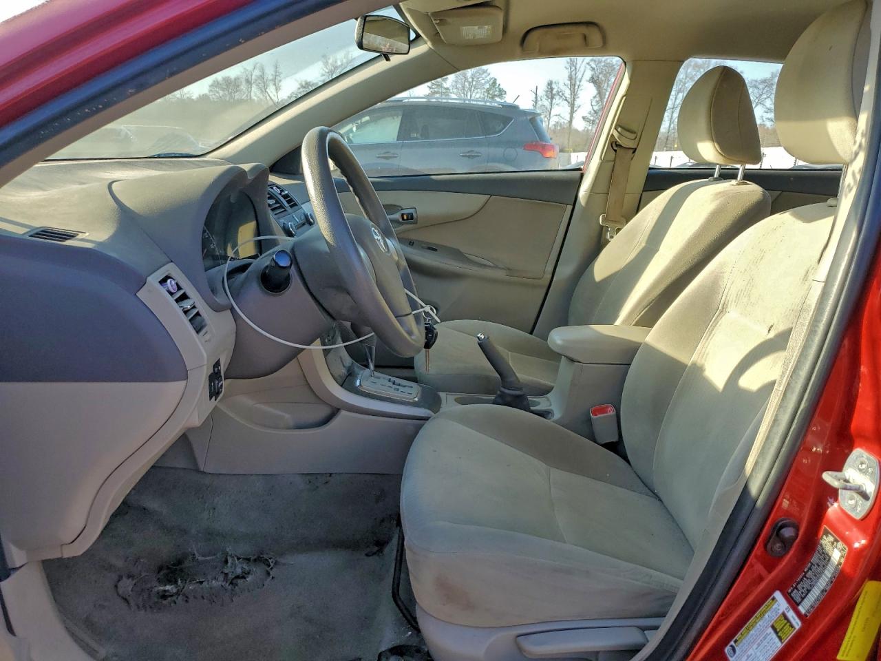 Toyota Corolla Base Image 7