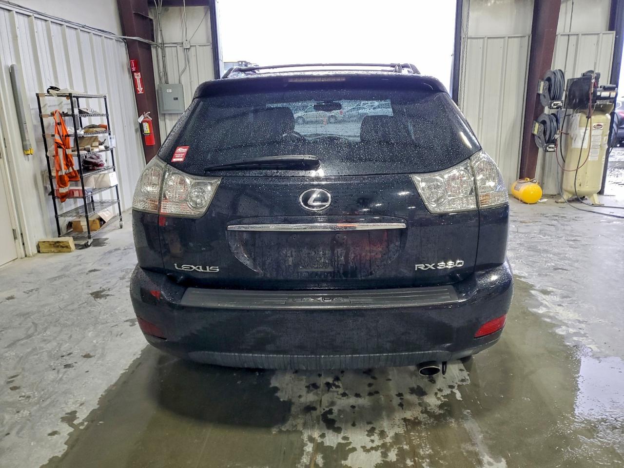 Lexus RX 330 Image 7