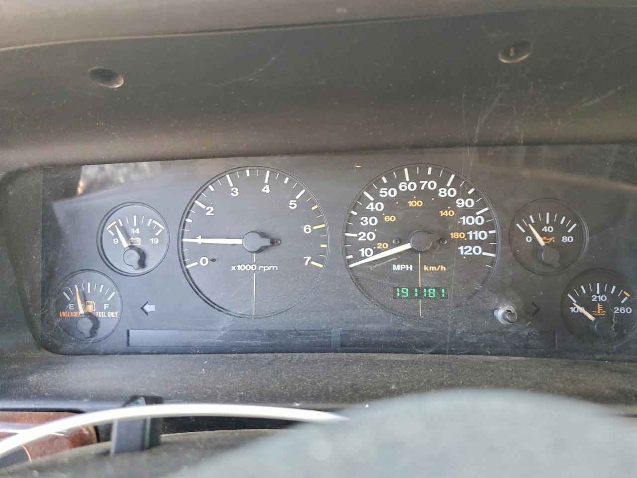 Jeep Grand Cherokee Limited Image 8