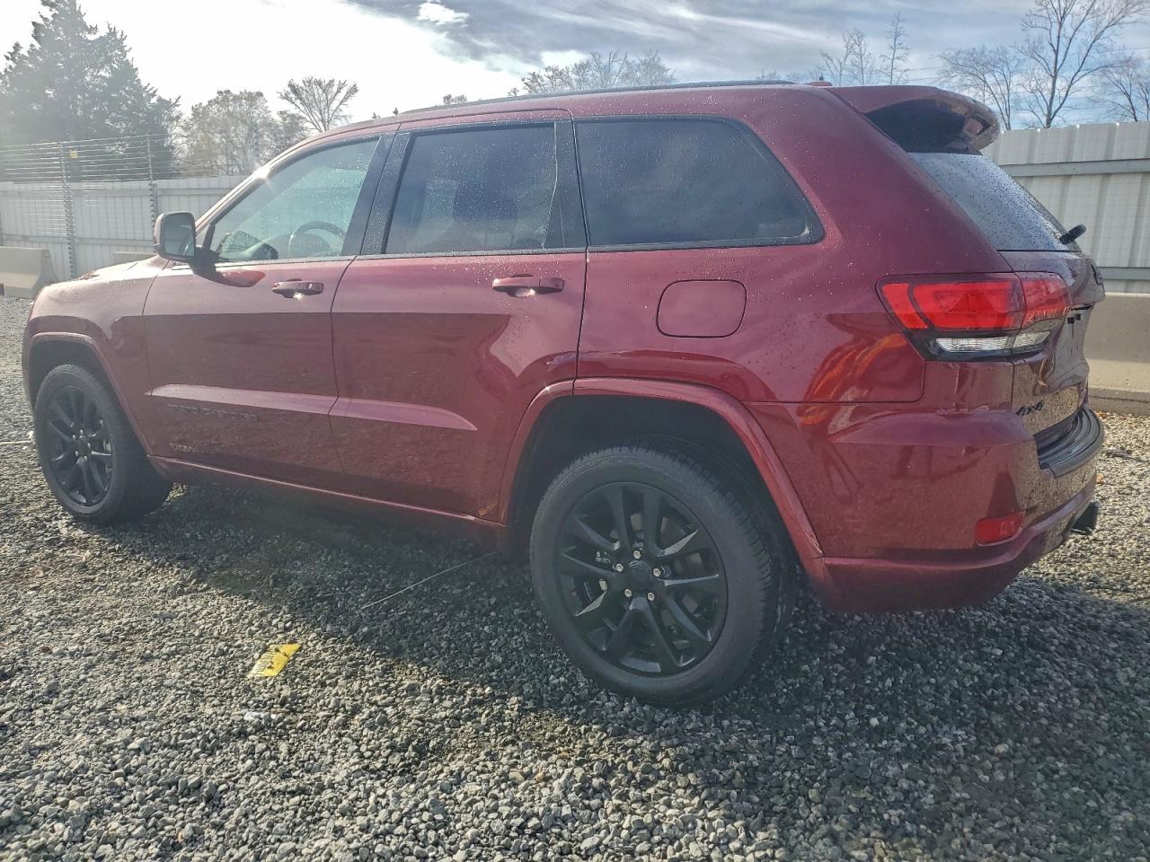 Jeep Grand Cherokee Laredo Image 6