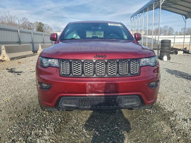 Jeep Grand Cherokee Laredo Image 12