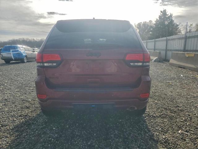 Jeep Grand Cherokee Laredo Image 2