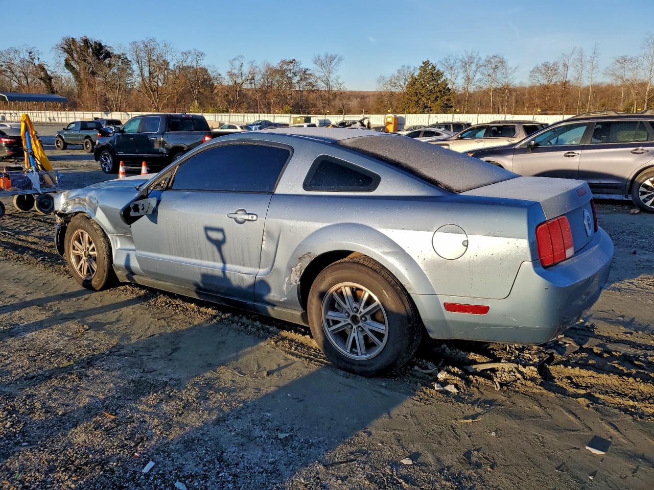 Ford Mustang Image 4