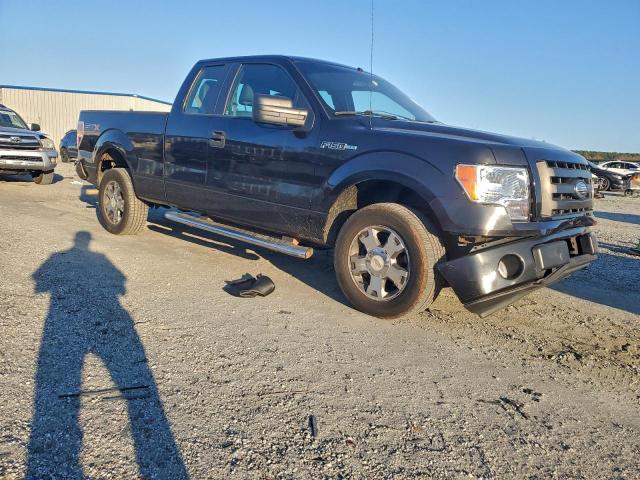 Ford F-150 Super Cab Image 2