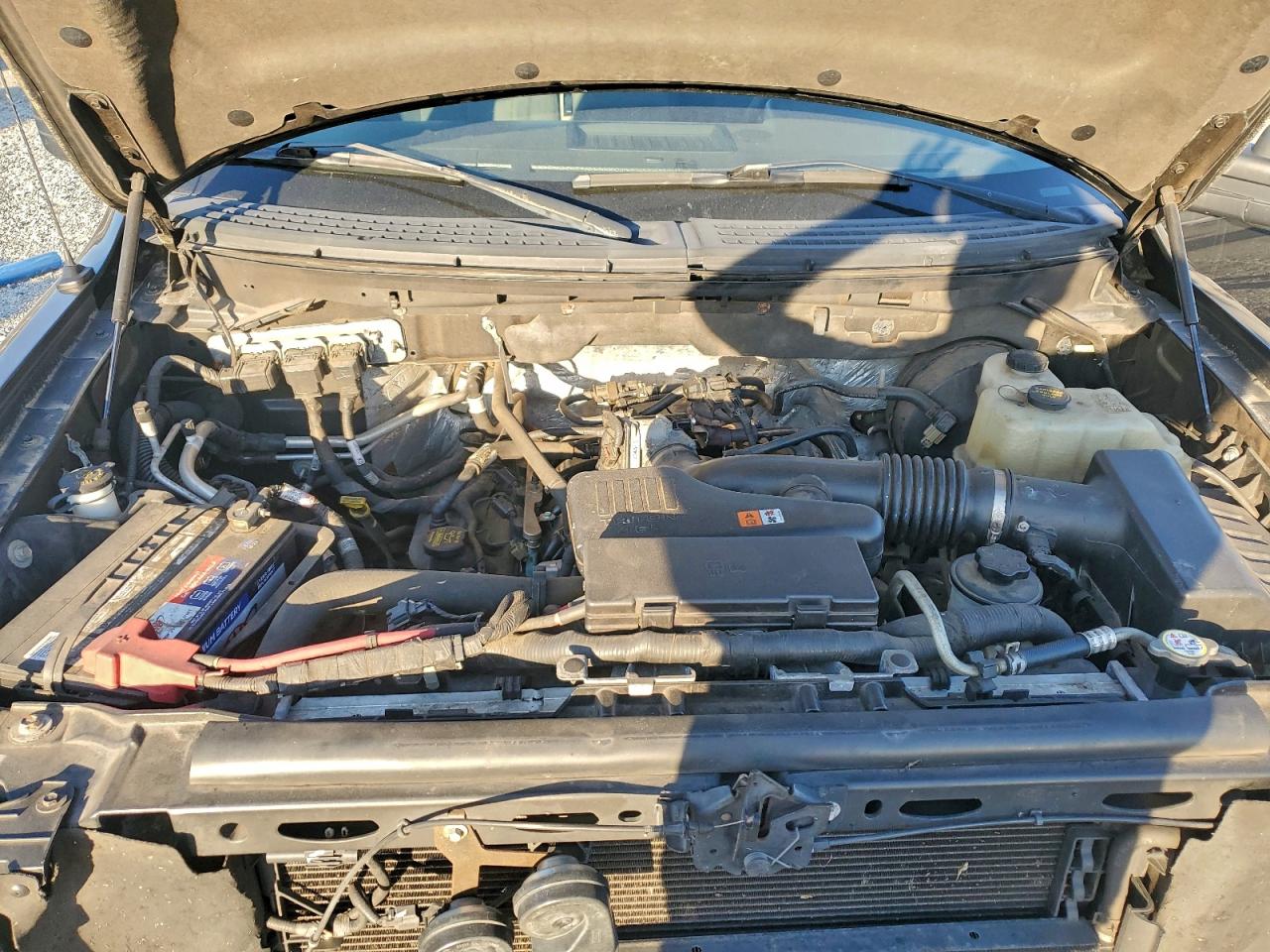 Ford F-150 Super Cab Image 11