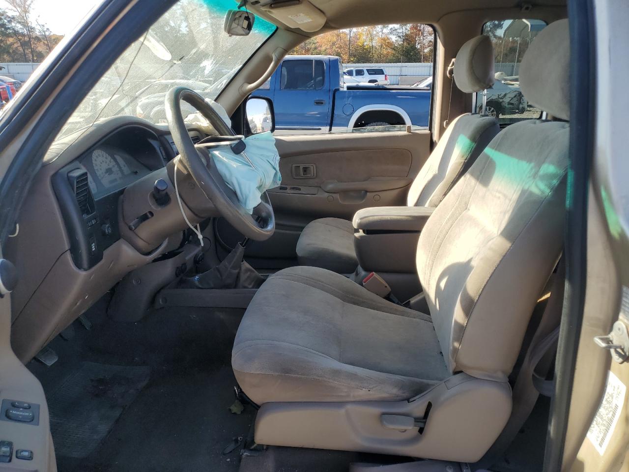 Toyota Tacoma Xtracab Image 3