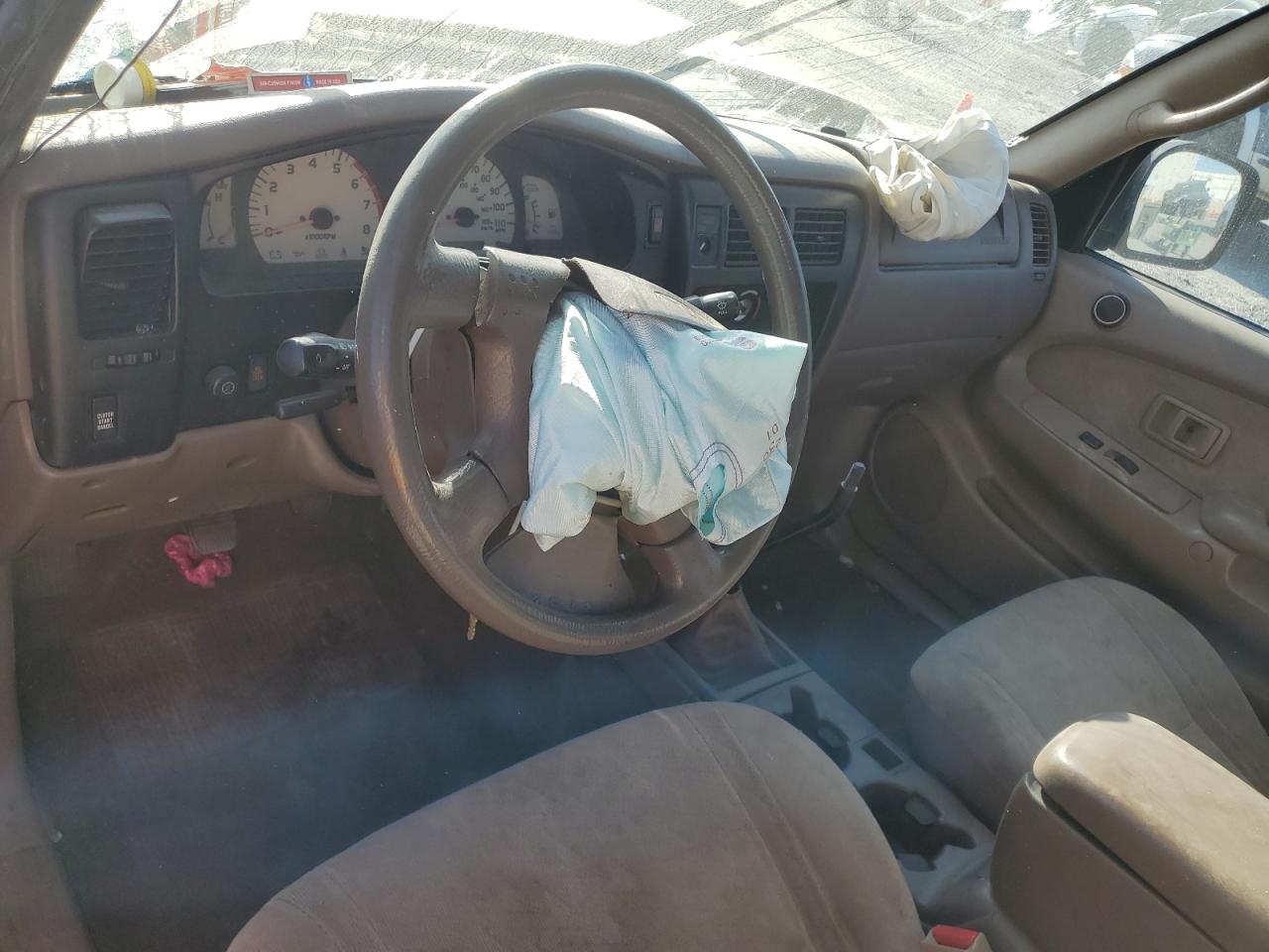 Toyota Tacoma Xtracab Image 11