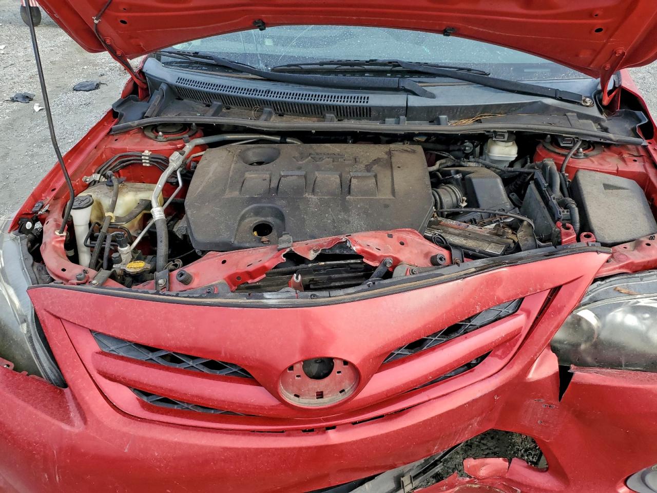 Toyota Corolla Base Image 11