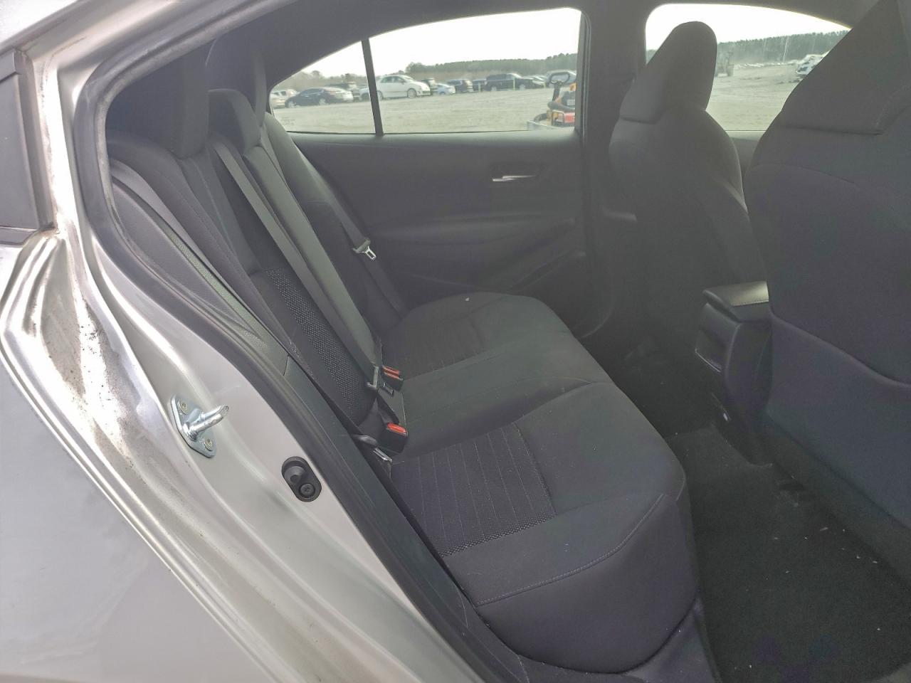 Toyota Corolla Se Image 12