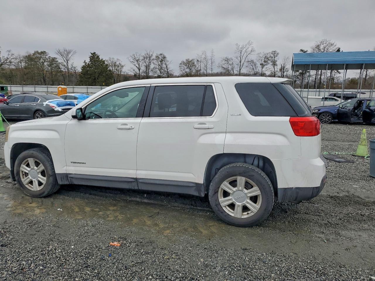 GMC Terrain Sle Image 2