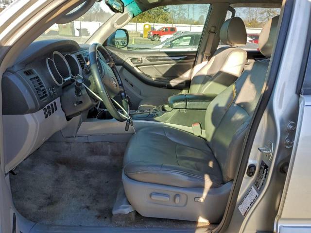 Toyota 4Runner Limited Image 8