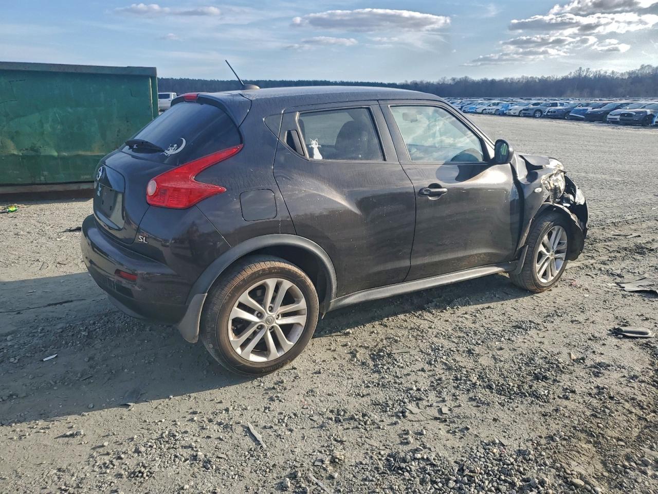 Nissan JUKE S Image 11