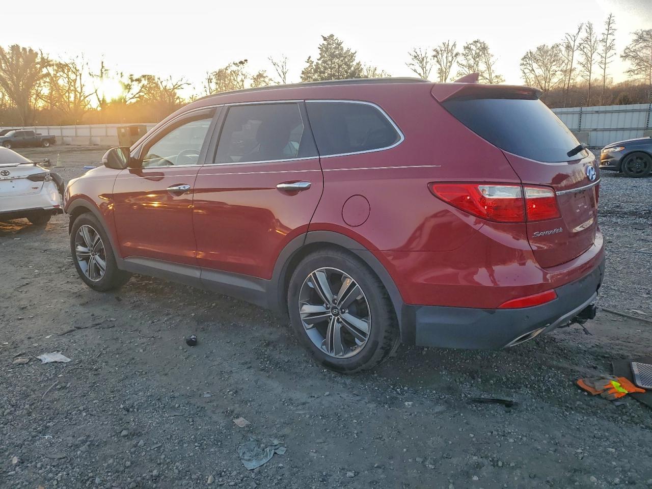 Hyundai SANTA FE Gls Image 9