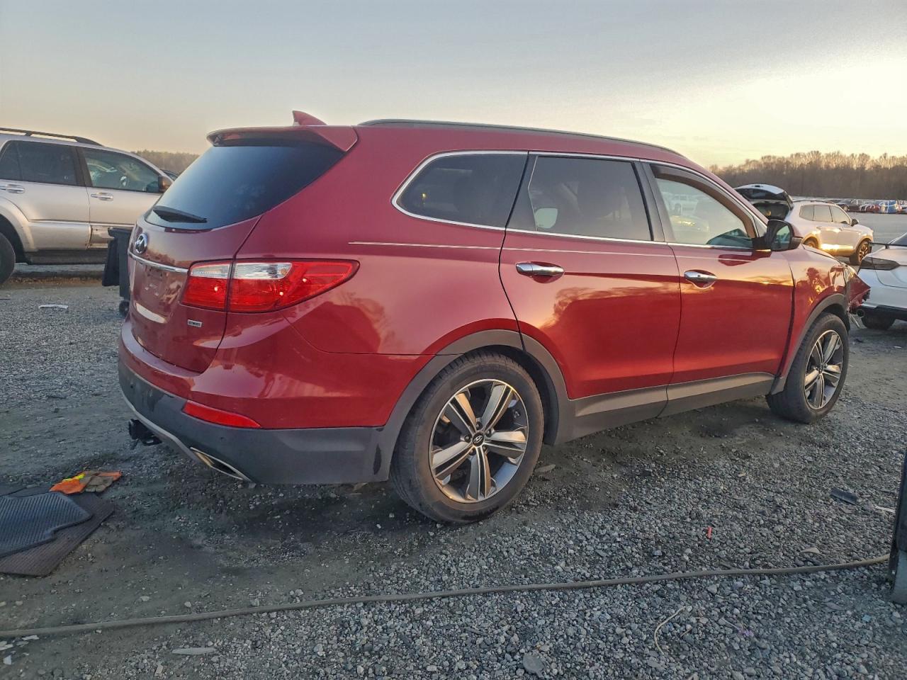 Hyundai SANTA FE Gls Image 10