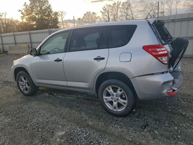 Toyota RAV4 Image 11