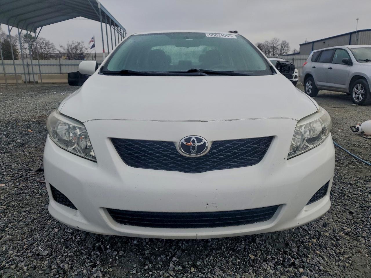 Toyota Corolla Base Image 7