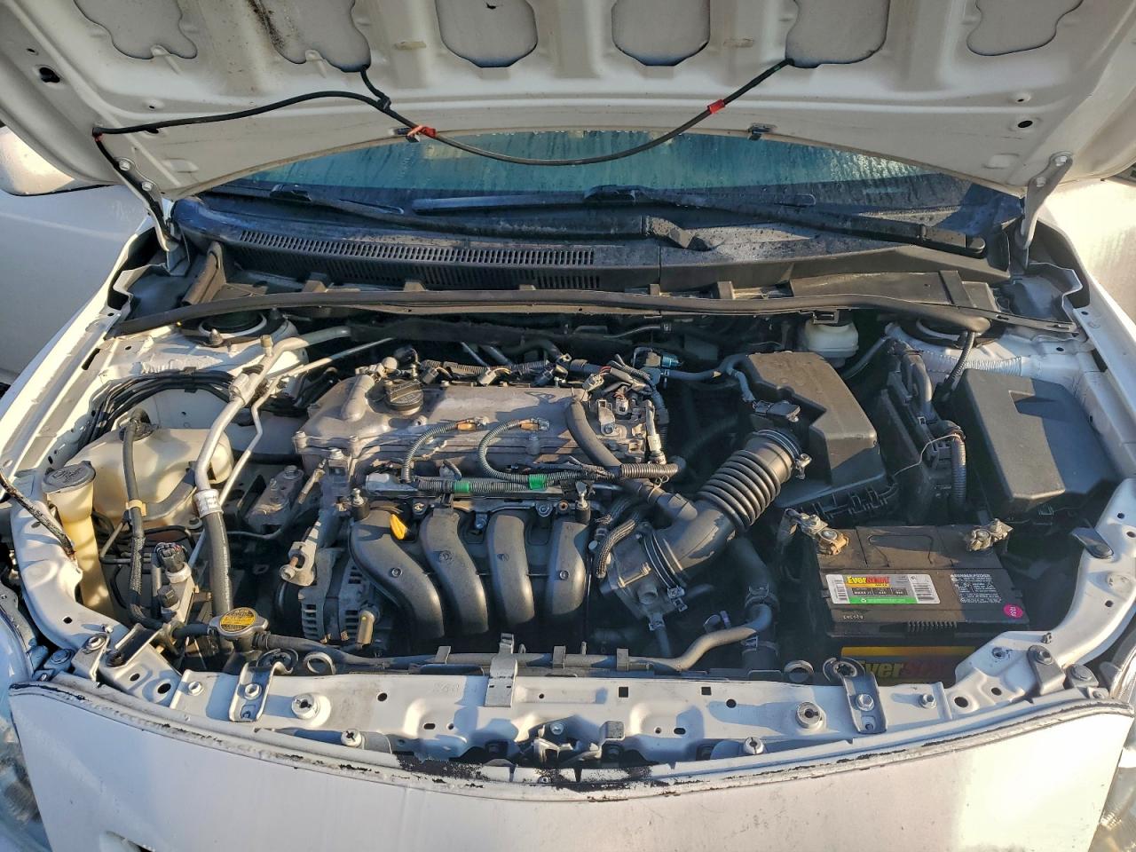 Toyota Corolla Base Image 2