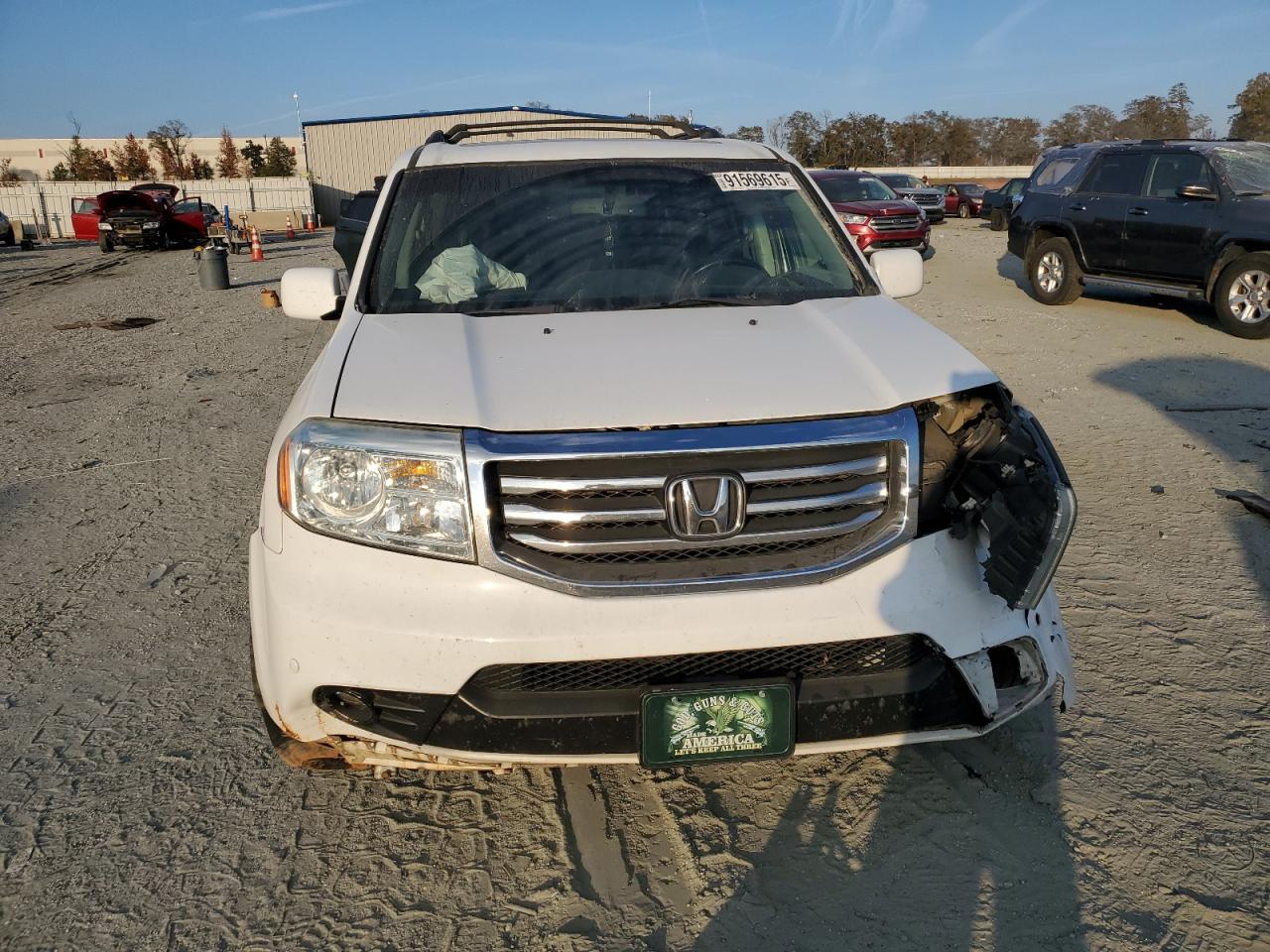 Honda Pilot Touring Image 3