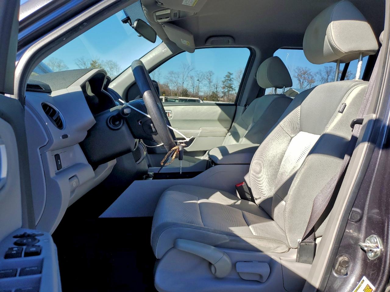 Honda Pilot Lx Image 8