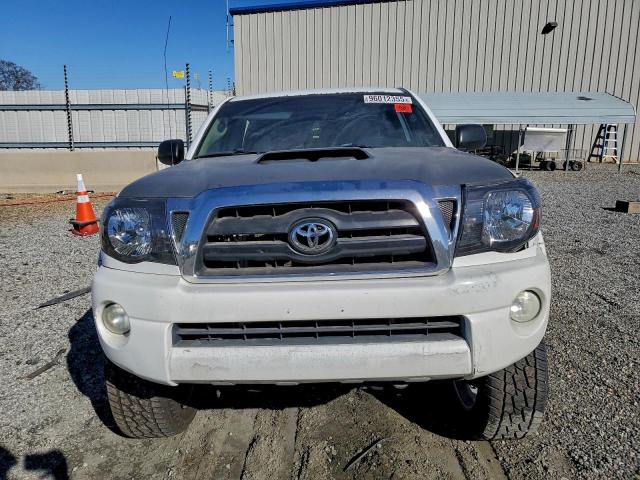 Toyota Tacoma Double Cab Prerunner Image 8