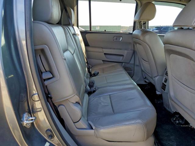 Honda Pilot Touring Image 8