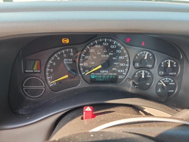 Chevrolet Silverado C1500 Image 13