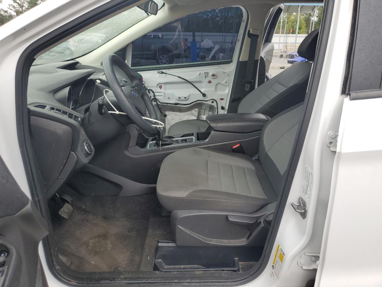 Ford Escape S Image 8