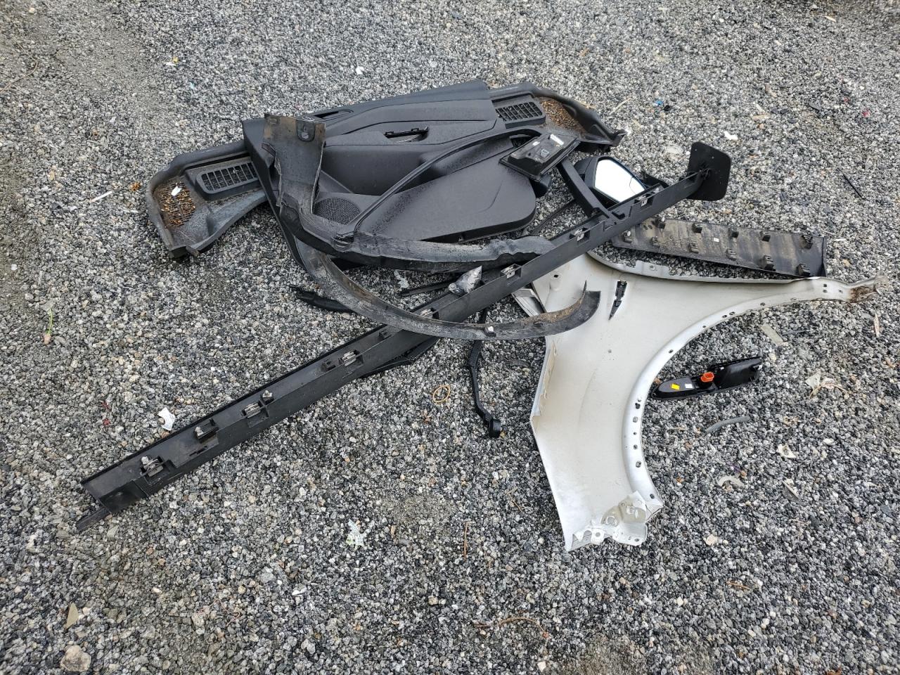 Ford Escape S Image 11