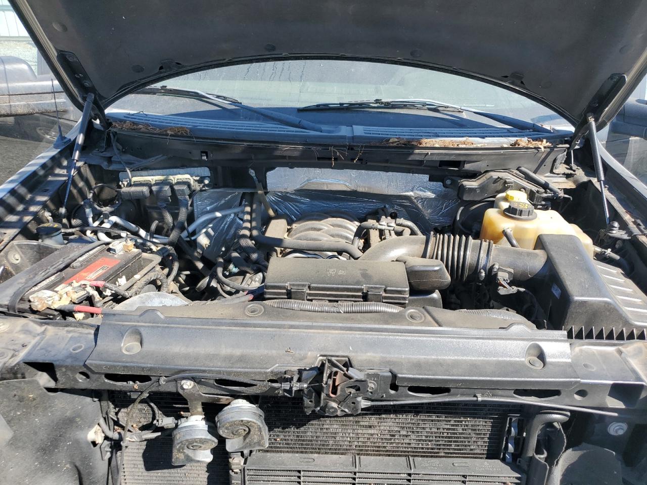 Ford F-150 Supercrew Image 8